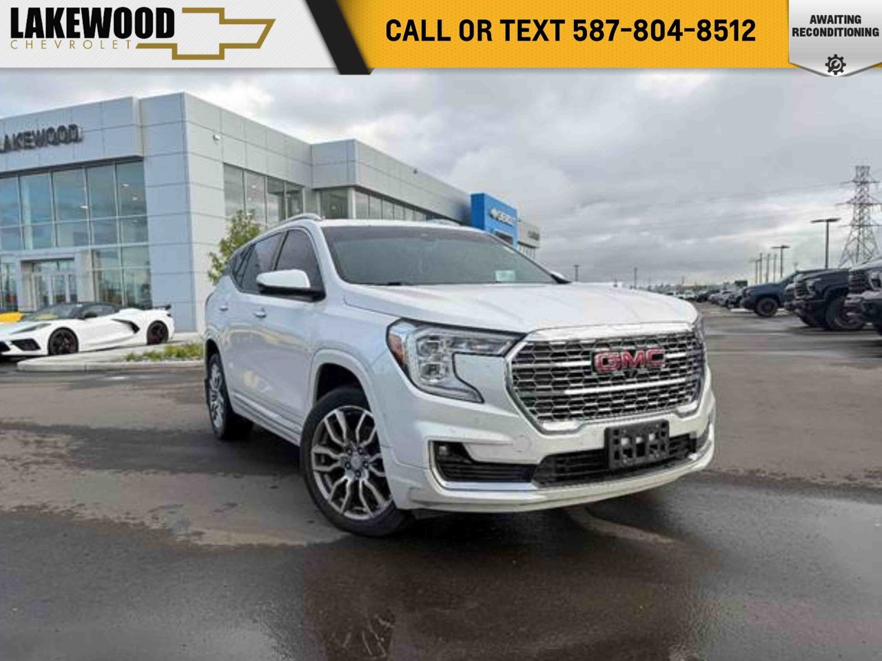 2022 GMC Terrain AWD 4dr Denali White Sherwood Park - photo #0