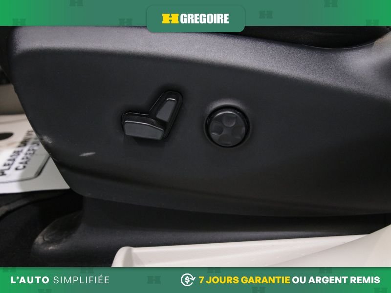 2023 Chrysler Pacifica White Saint-Eustache - photo #45