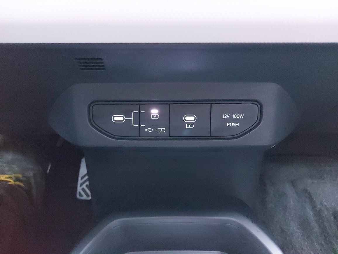 2026 KIA EV4 Fusion Black Blainville - photo #29