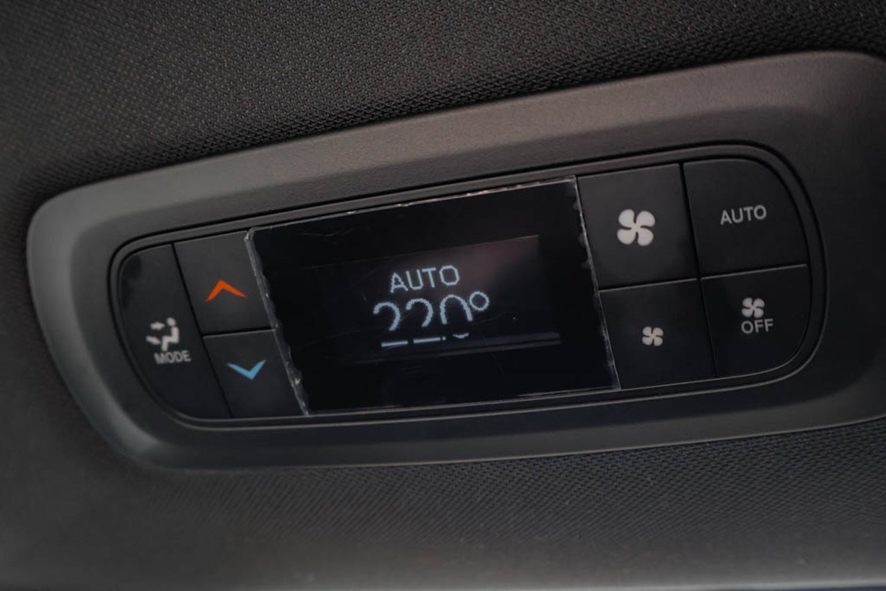 2025 Chrysler Grand Caravan SXT 2WD Black Sherwood Park - photo #32