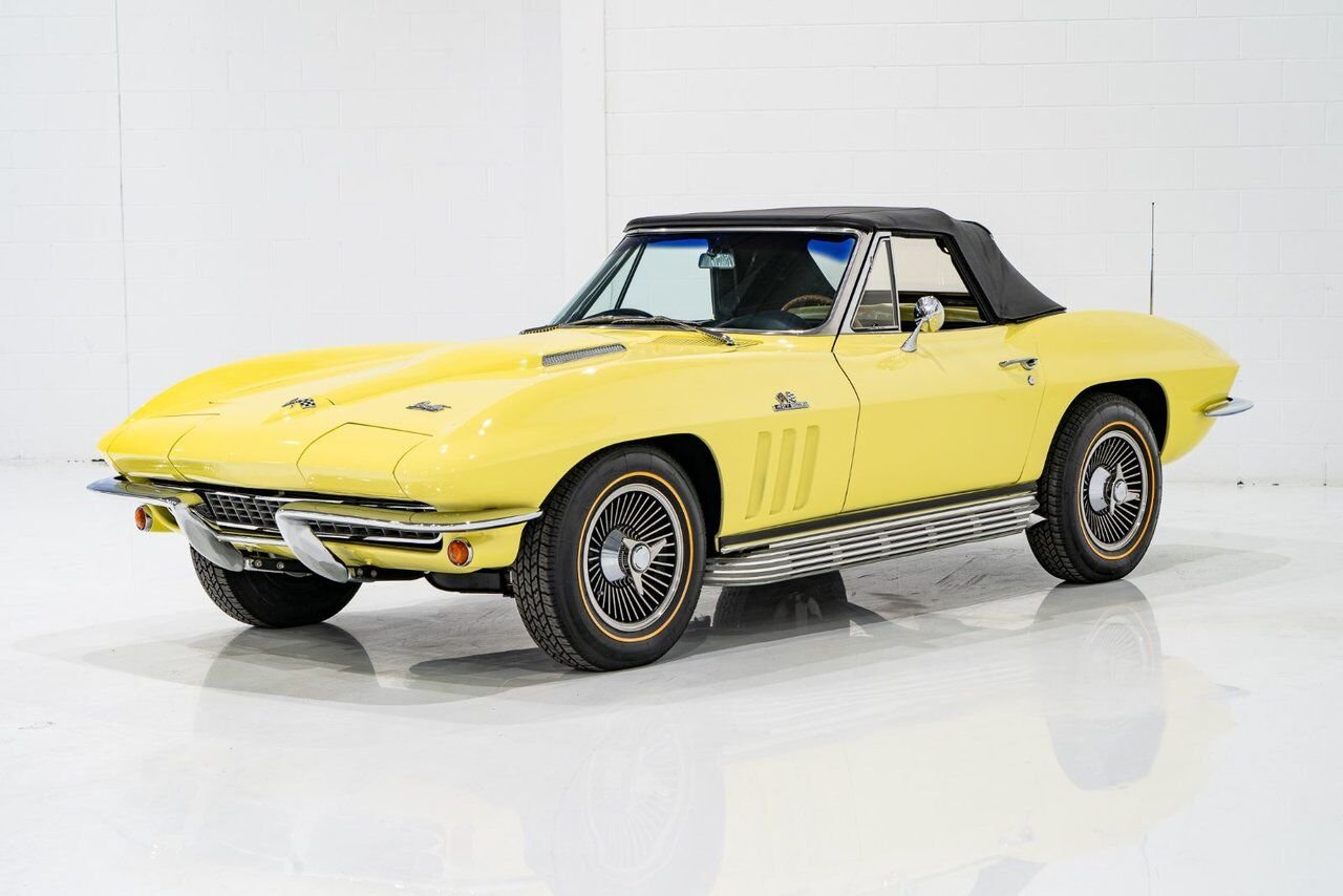 Chevrolet Corvette Matching# 427/425HP IP Code **PRICE IN USD** 1966 Jaune Montréal - photo #50