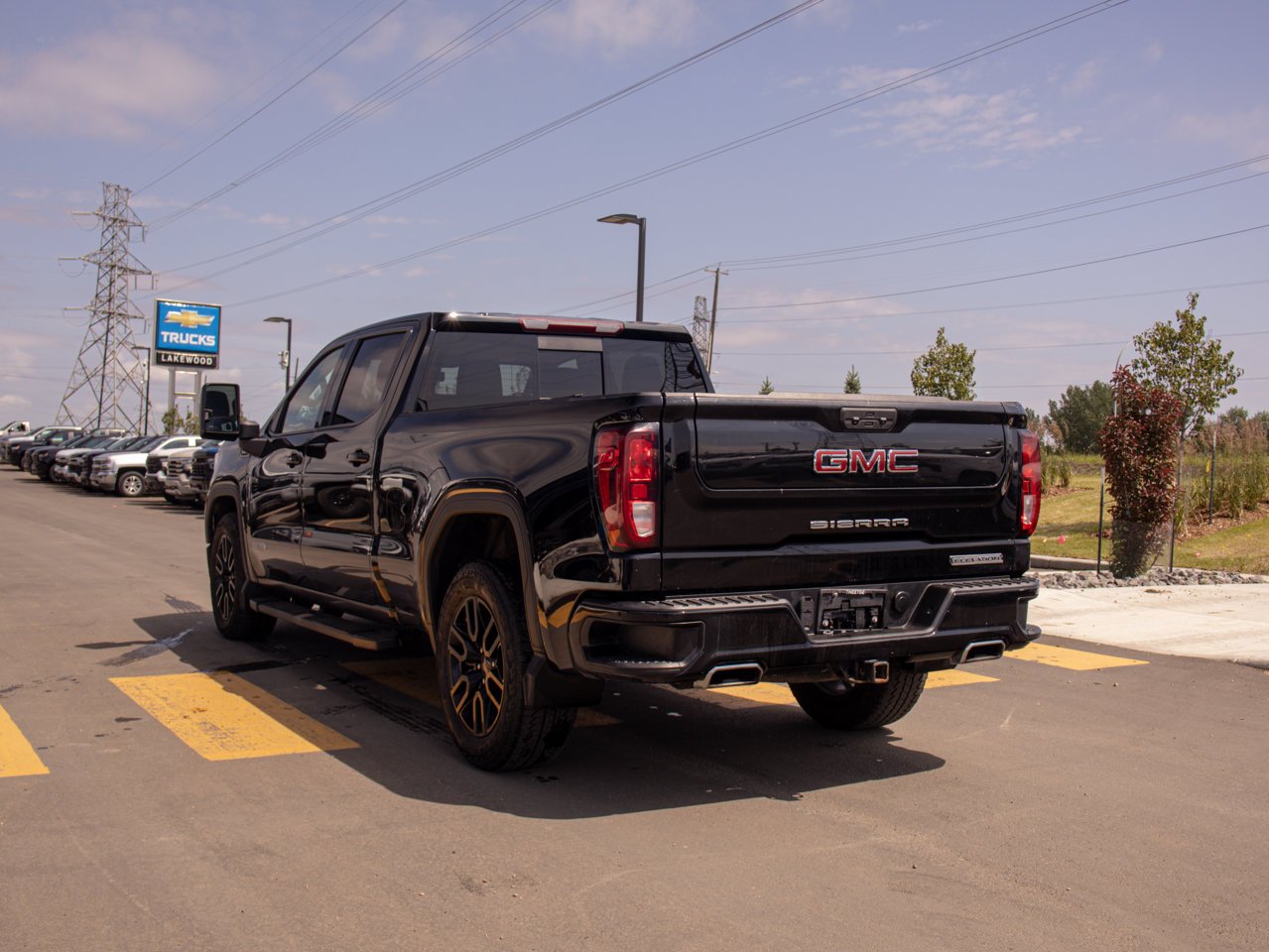 2022 GMC Sierra 1500 4WD Crew Cab 147 Elevation Black Sherwood Park - photo #7