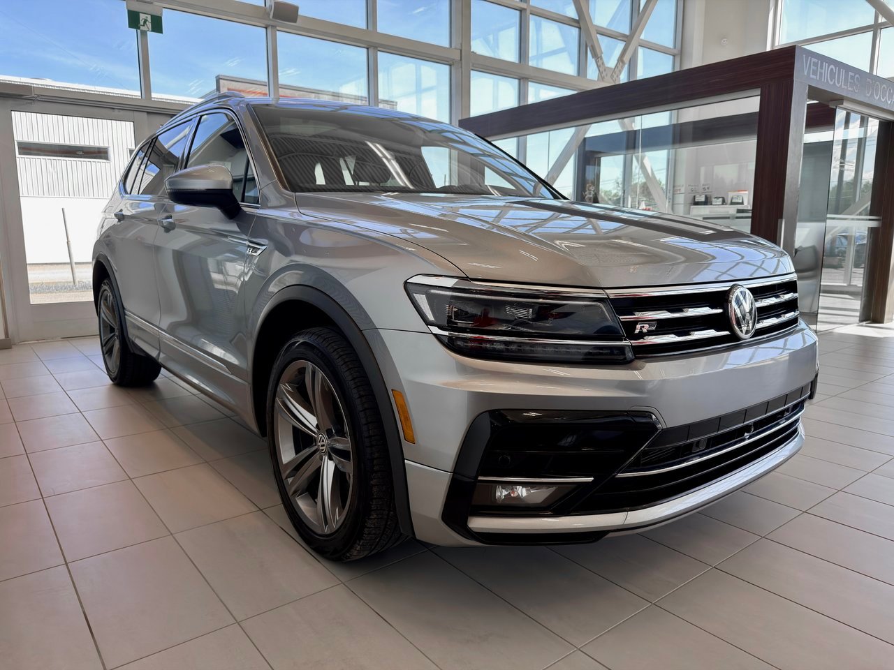 2021 Volkswagen Tiguan Silver Notre-Dame-des-Prairies - photo #22