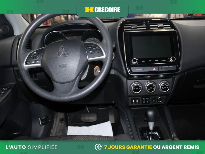 2024 Mitsubishi RVR White Blainville - photo #21
