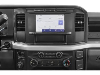 Ford Super Duty F-350 à roues arrière simples XL