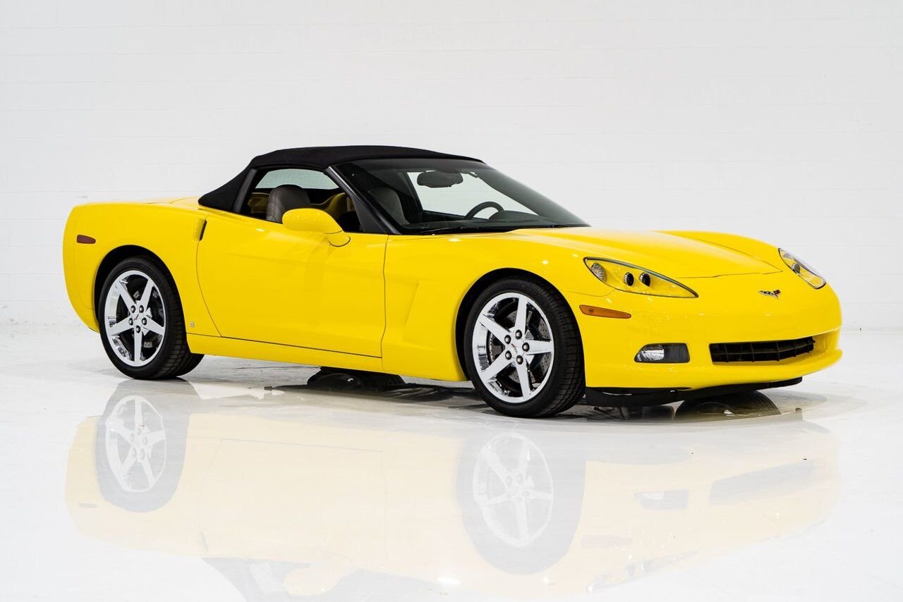 2008 Chevrolet Corvette PRIX EN USD | With Only 900km (563mi) From New With Window Sticker Yellow Montreal - photo #91