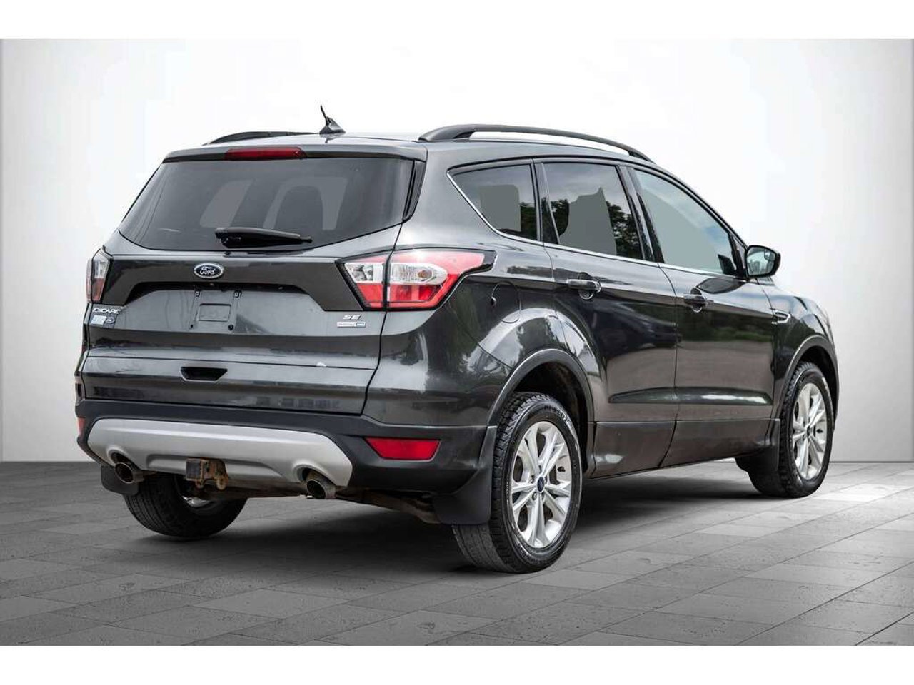 2018 Ford Escape Grey Sainte-Julienne - photo #5