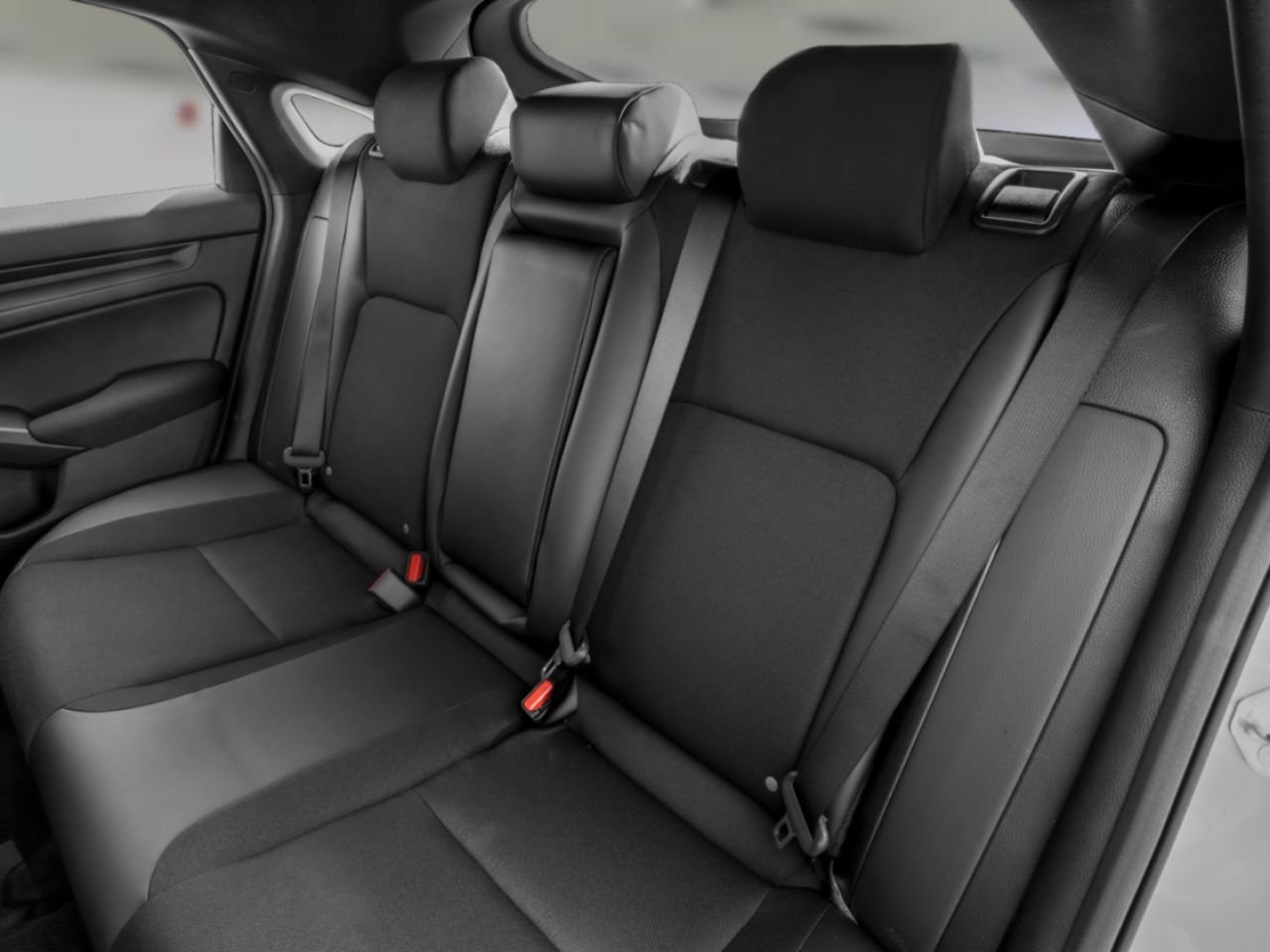 Honda Civic Hayon Sport CVT 2025 Argent reflet solaire métallisé Lévis - photo #4