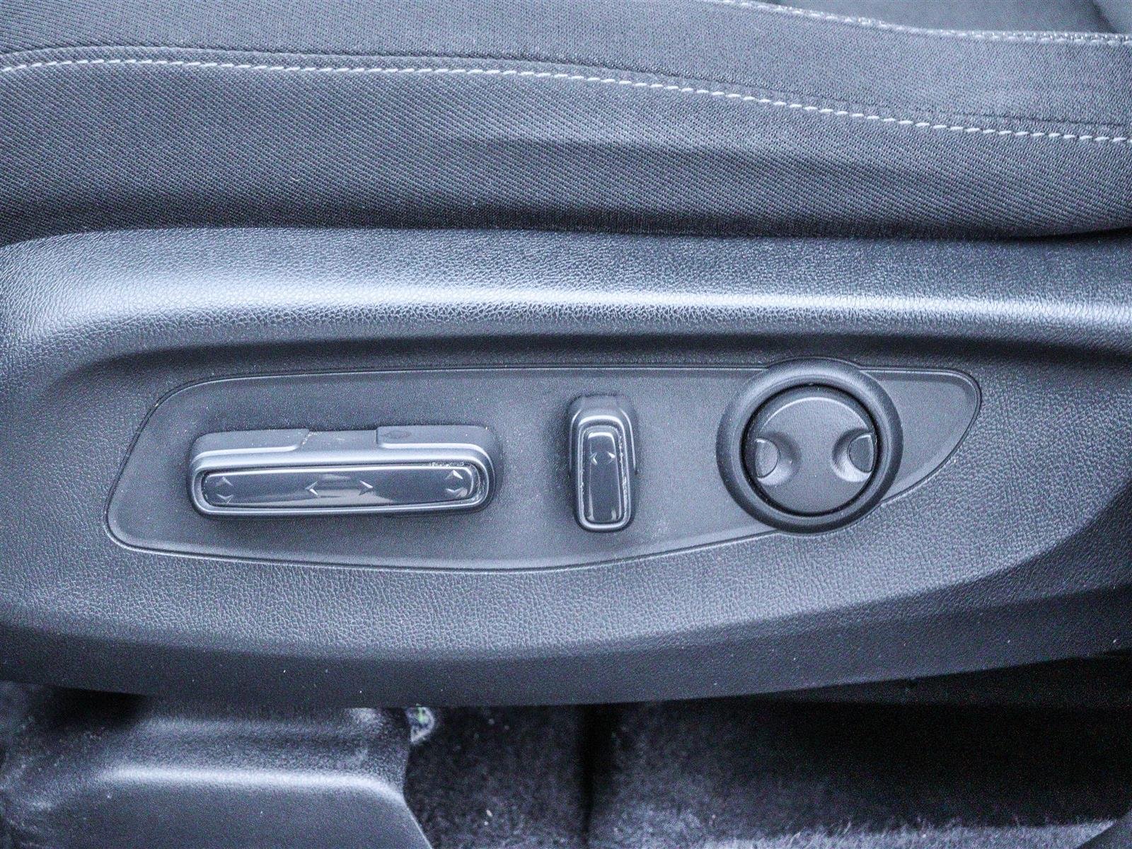 Honda CR-V 2023 Grey Ottawa & Gatineau - photo #6