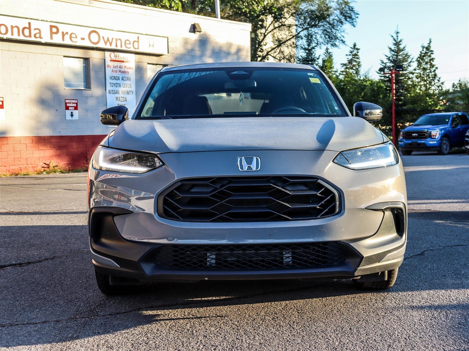 Honda HR-V Sport 2023 Grey Ottawa & Gatineau - photo #1