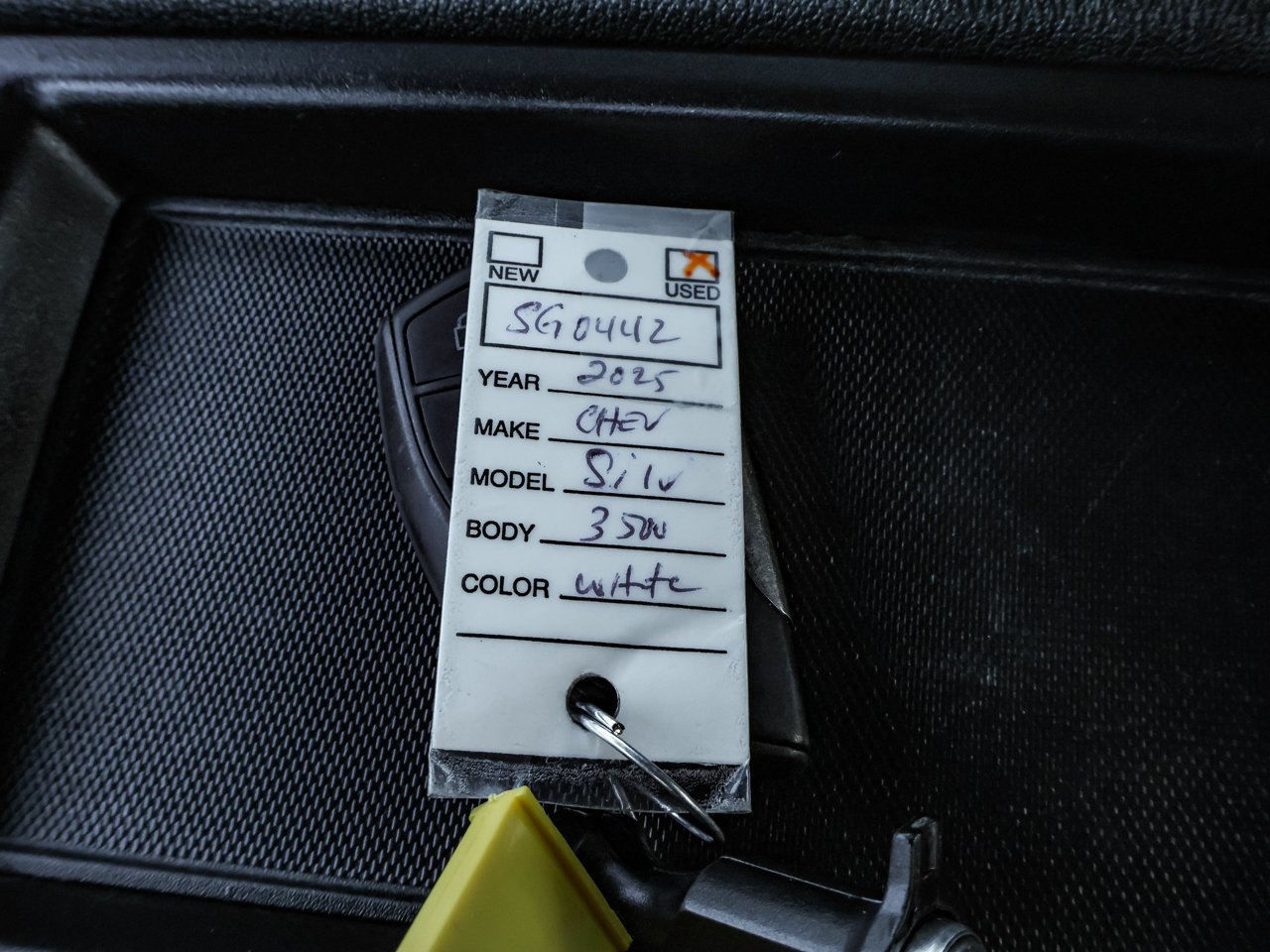 2025 Chevrolet Silverado 3500HD 4WD Crew Cab 159 LT White Sherwood Park - photo #30