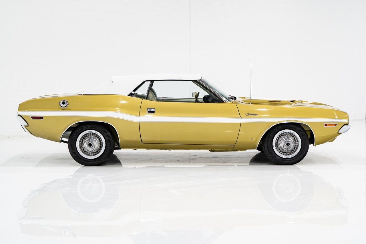 Dodge Challenger *PRIX EN USD* Convertible Fully restored to desirable specifications 1971 Or Montréal - photo #35