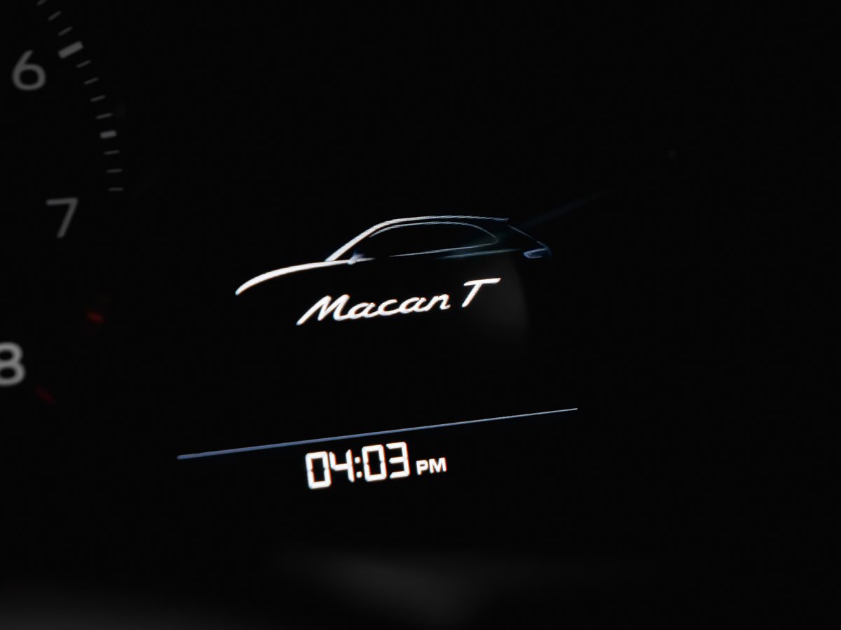 Porsche Macan T 2025 Noir Montréal - photo #12