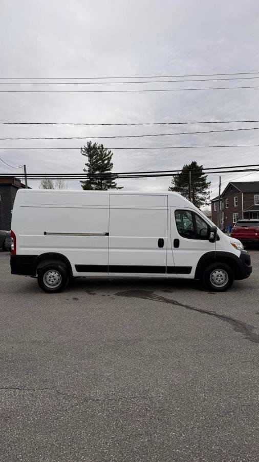 RAM ProMaster Cargo Van 2023 Blanc Nantes - photo #3