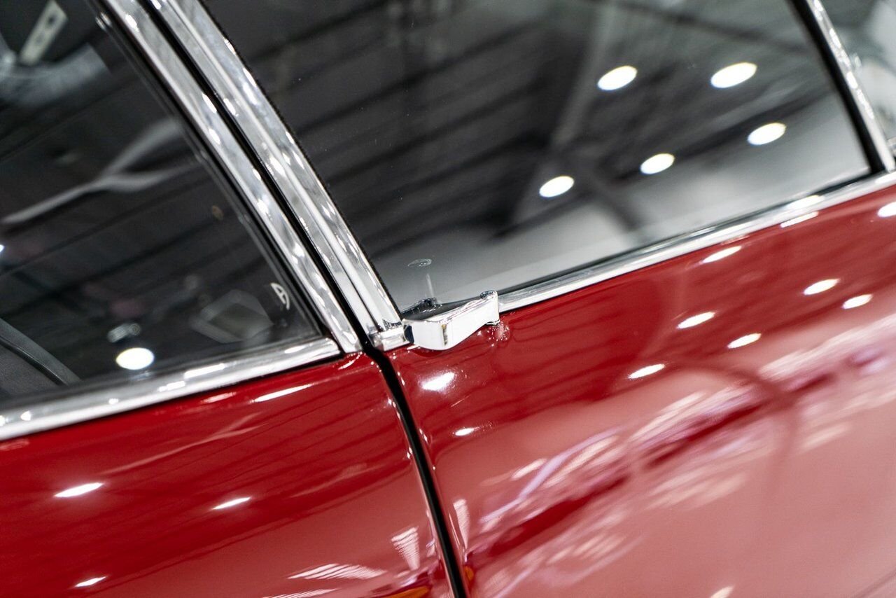 1973 Ferrari 365 GTB4 Daytona 18,301 miles With Orig Books/Tools/ Carbs / Filter Box Red Montreal - photo #57