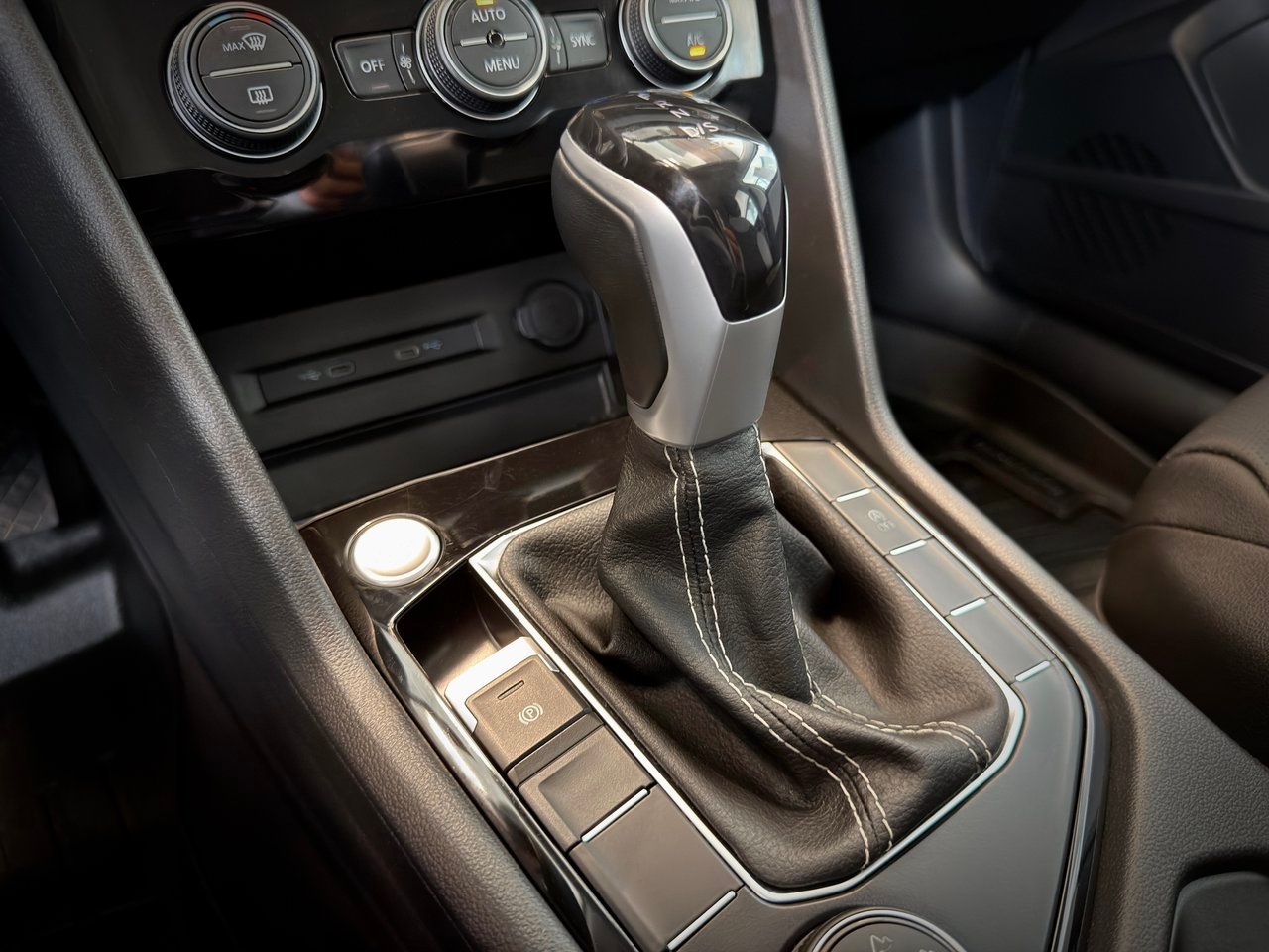 2023 Volkswagen Taos Silver Notre-Dame-des-Prairies - photo #29