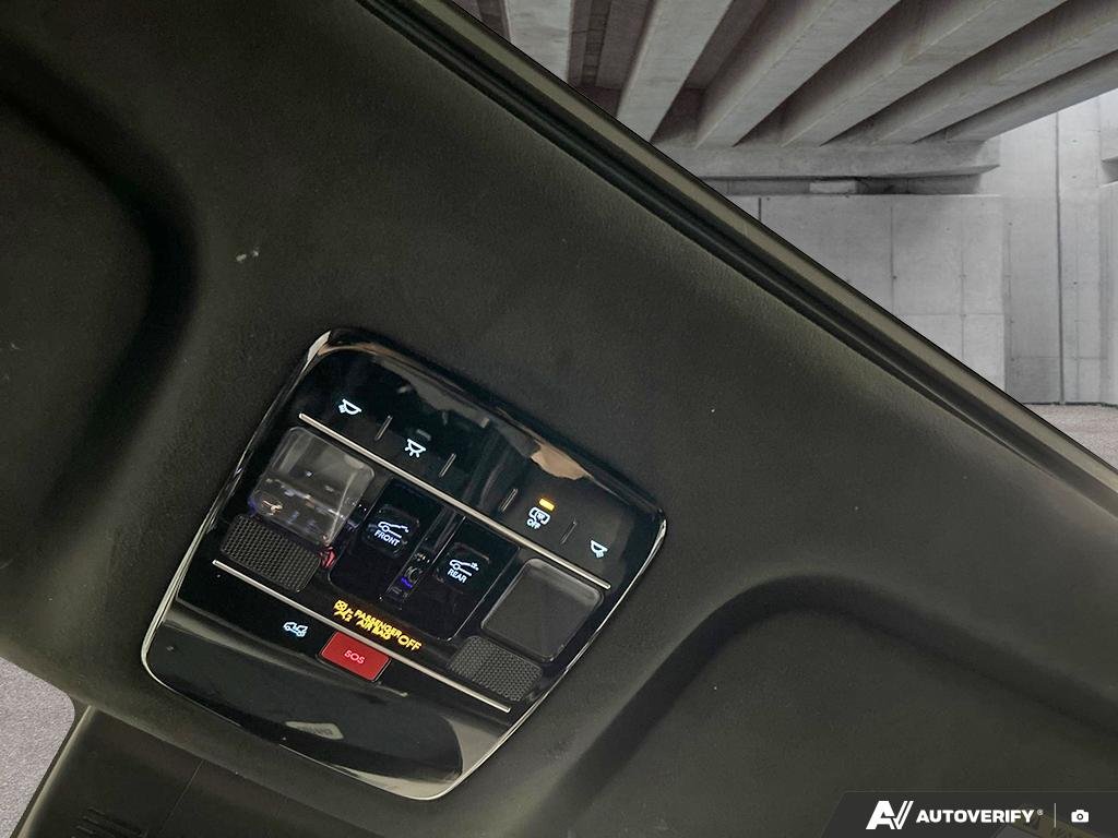 2025 Hyundai Santa Fe 2600724A | Ultimate Calligraphy White Edmonton - photo #20