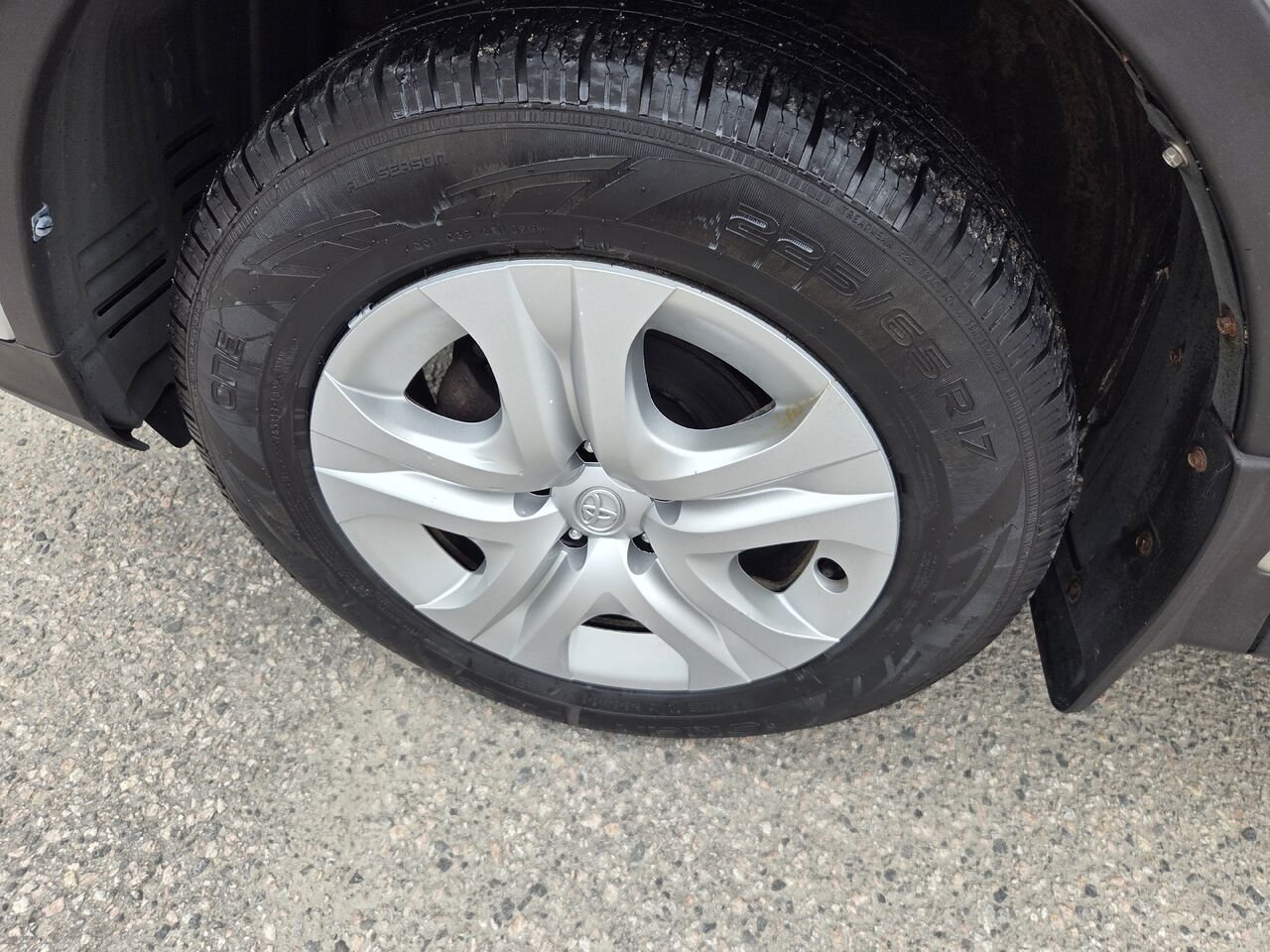 Toyota RAV4 2015 Argent Mont-Laurier - photo #9