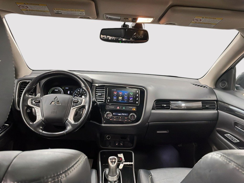 2018 Mitsubishi Outlander Plug-In Hybrid White Amos - photo #12