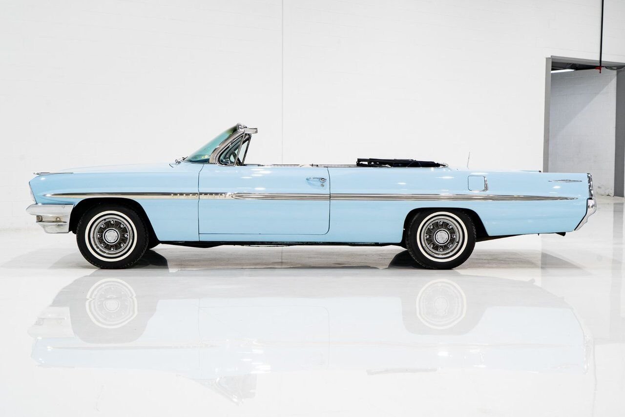 Pontiac Bonneville **PRIX EN USD**C8 Suffix 389cu.in. TriPower 4 Speed 1961 Bleu Montréal - photo #23