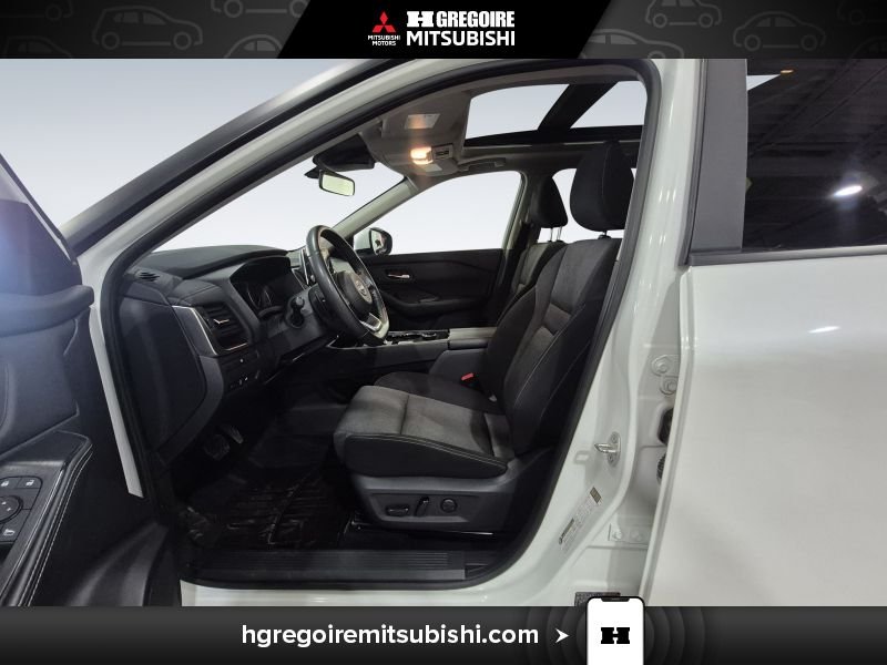 2024 Nissan Rogue White Laval - photo #13