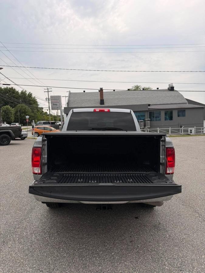 2022 RAM 1500 Classic Grey Lac Mégantic - photo #8
