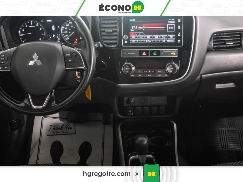 2019 Mitsubishi Outlander White Laval - photo #19