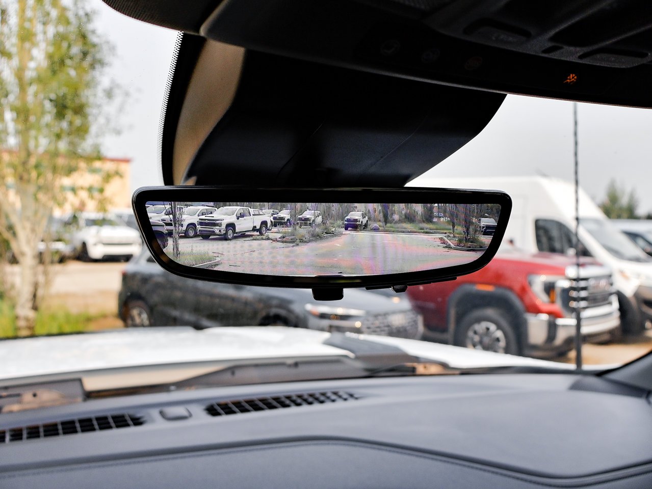 2024 Chevrolet Silverado 2500HD 4WD Crew Cab 159 LTZ White Sherwood Park - photo #27