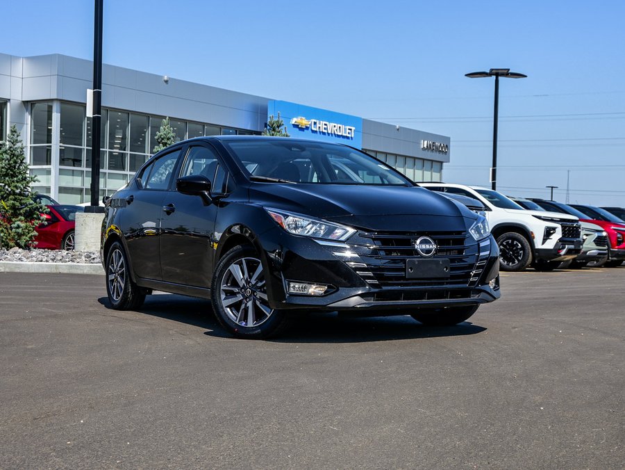 2025 Nissan Versa 2025 Black