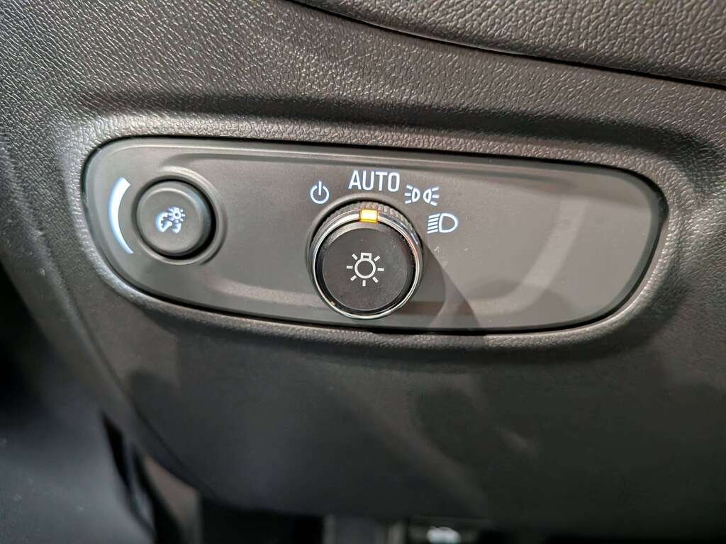 Chevrolet Equinox 2023 Blanc Val-David - photo #21