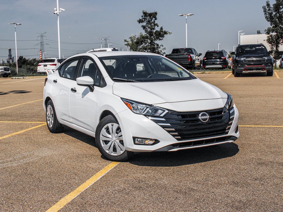 2025 Nissan Versa 2025 White