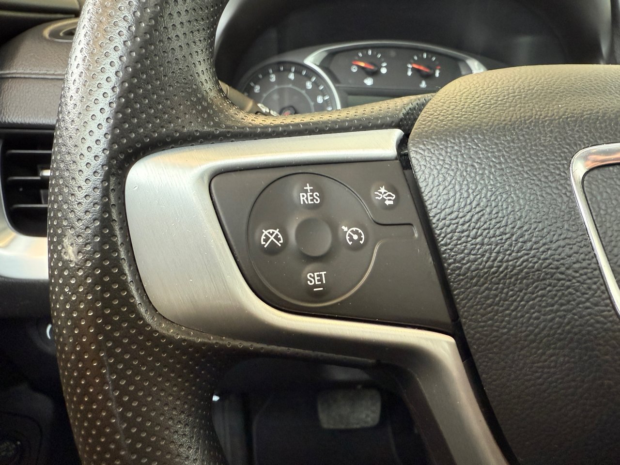 GMC Terrain 2022 Bleu Notre-Dame-des-Prairies - photo #25
