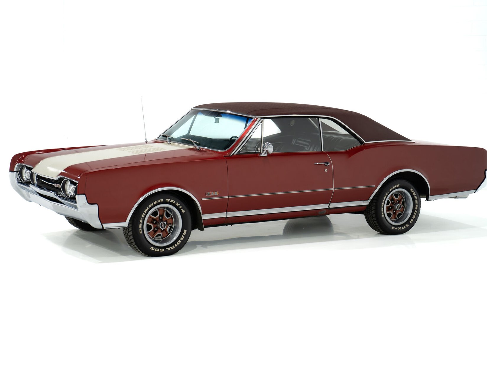 Oldsmobile Cutlass 442 *PRIX EN USD* Numéros entièrement Matching Non restaurée Repeinte une seule fois 1967 Rouge Montréal - photo #24
