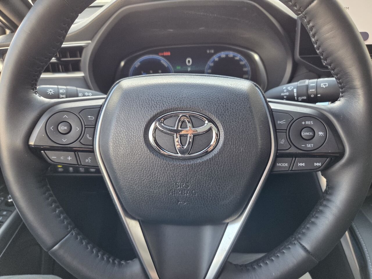 2023 Toyota VENZA Grey Mont-Laurier - photo #24