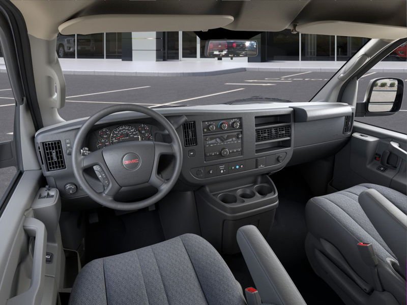 2024 GMC Savana Cargo Van Onyx Black Saint-Eustache - photo #14