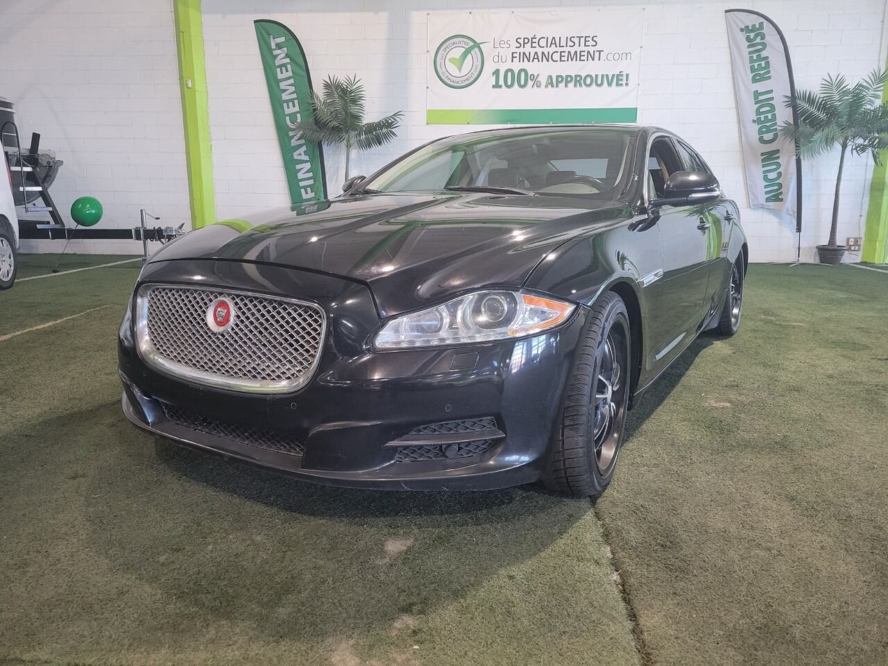 2014 Jaguar XJ Black  - photo #1