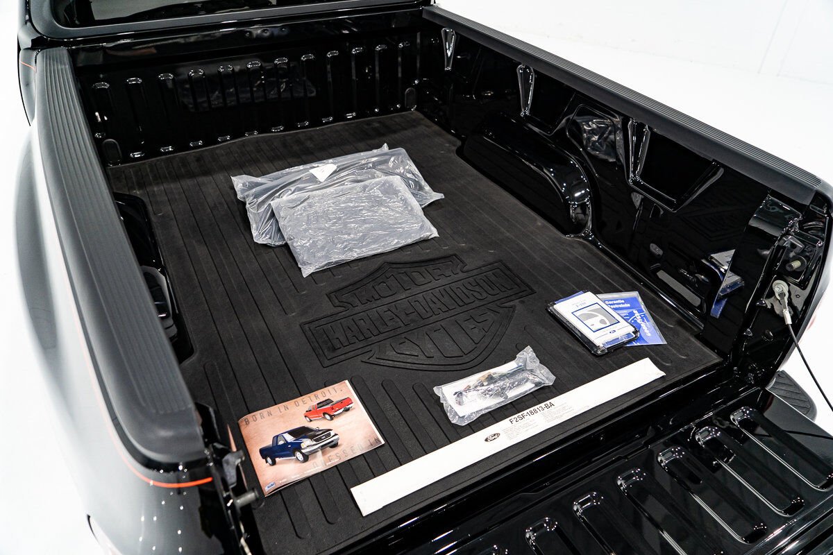 2000 Ford F-150 Harley Davidson Edition In Delivery Packaging Black Montreal - photo #33