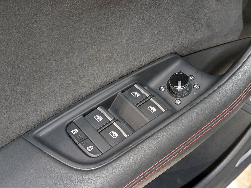 2023 Audi RS Q8 4.0 TFSI quattro Black Val-David - photo #37