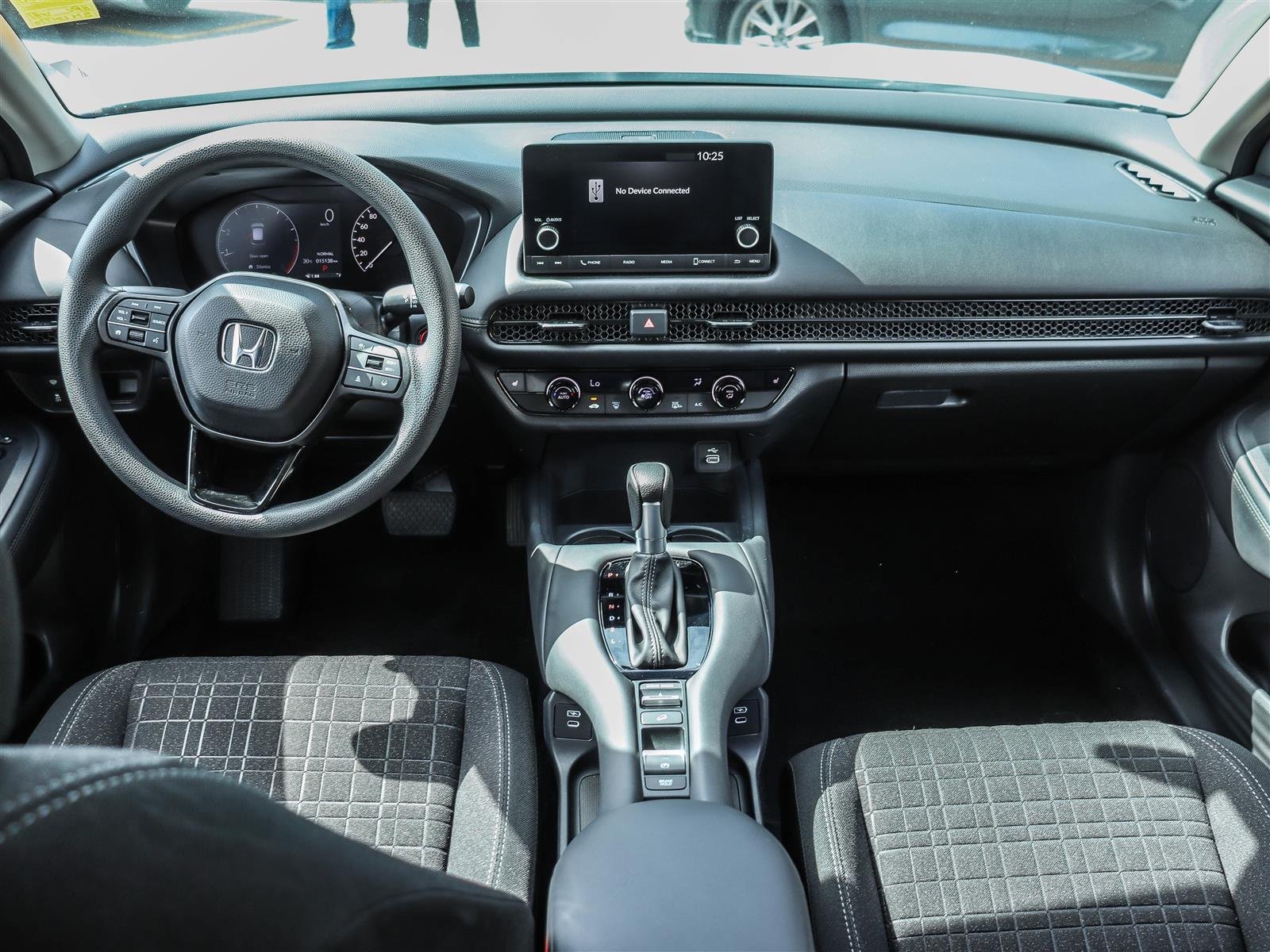 Honda HR-V LX 2025 White Ottawa & Gatineau - photo #10