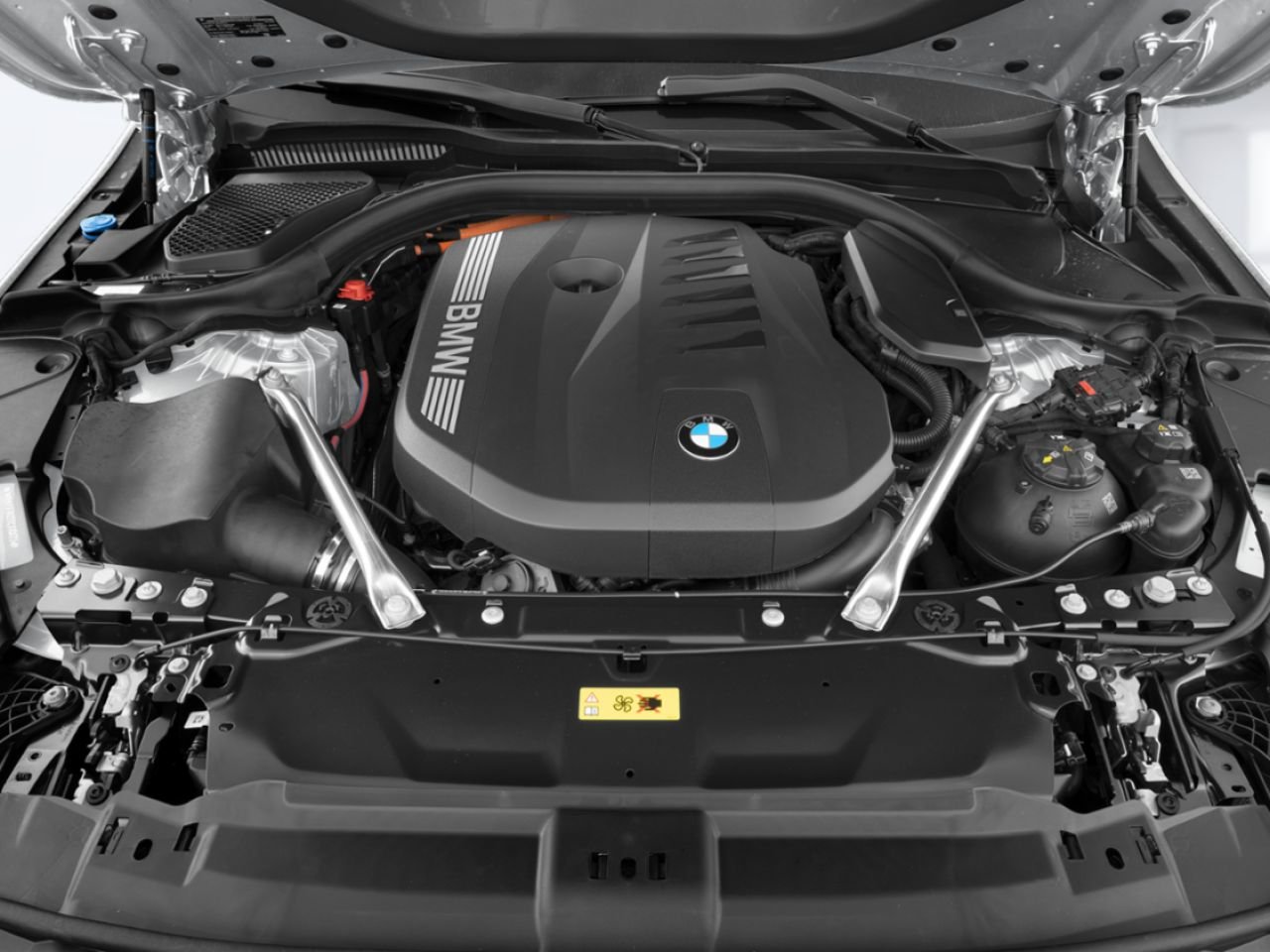 BMW Série 5 550e xDrive 2027 Noir saphir métallisé Blainville - photo #11