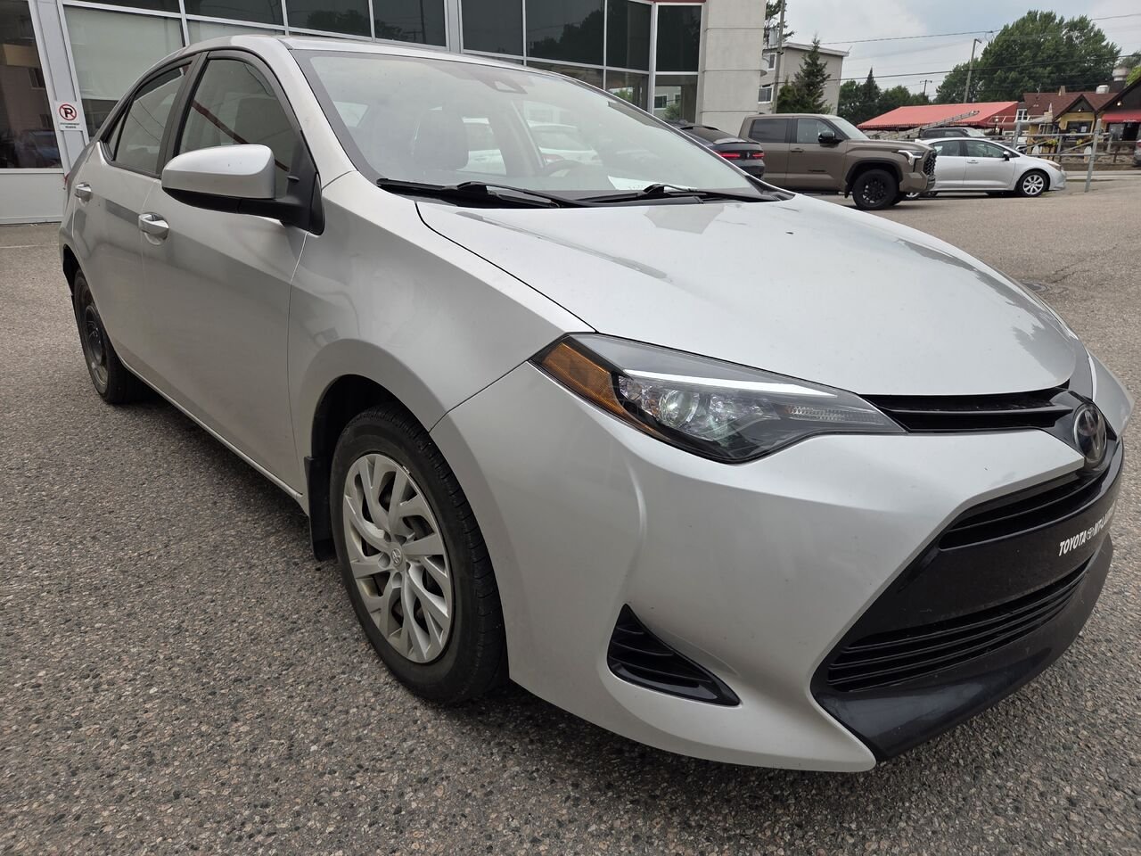 Toyota Corolla 2017 Gris Mont-Laurier - photo #2