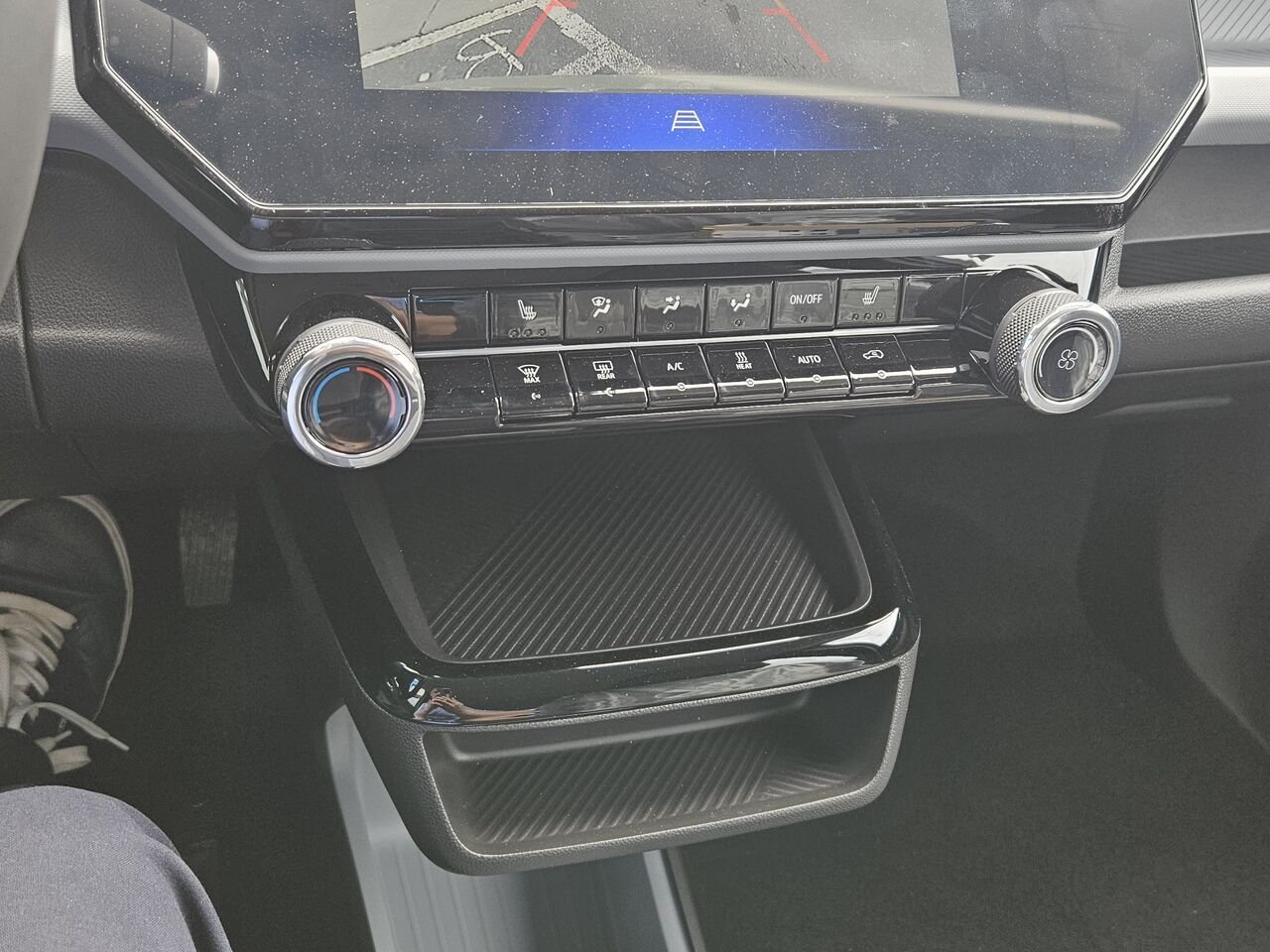 Chevrolet Bolt Traction avant 4 portes LT 2027 Blanc sommet Thetford Mines - photo #9