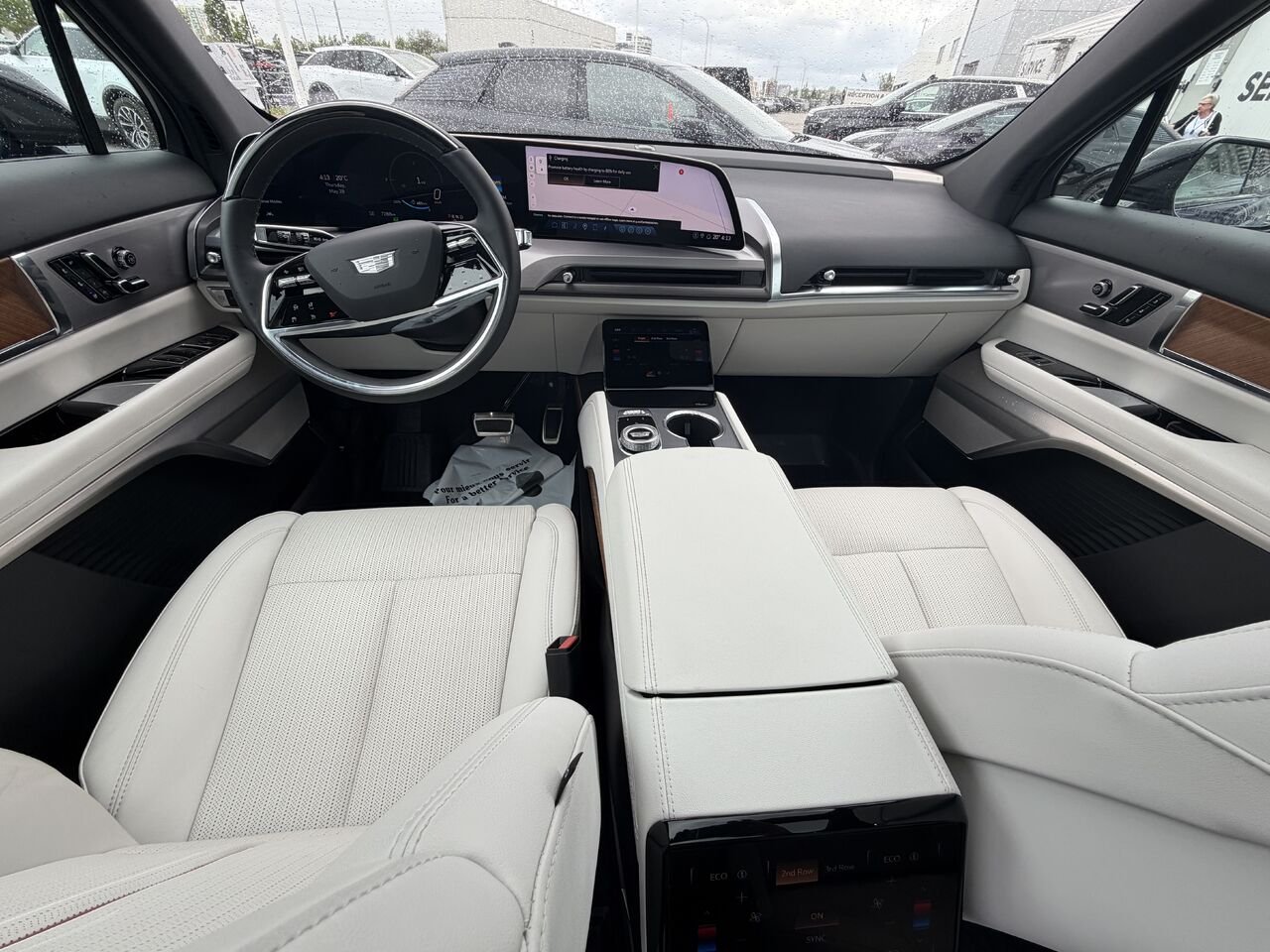 Cadillac VISTIQ Sport AWD FINANCEMENT À PARTIR 3.99% 2026 Bleu Laval - photo #23