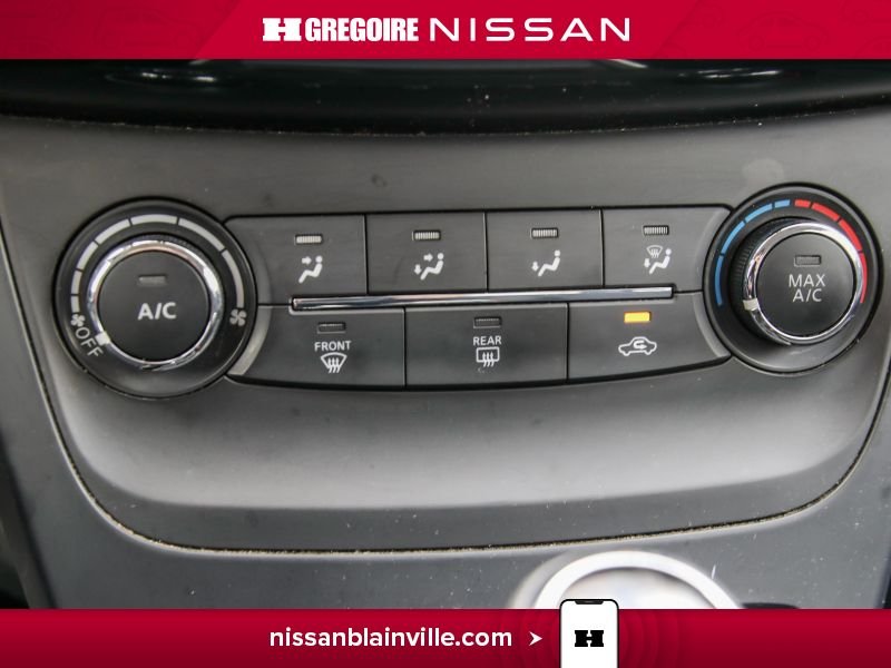 Nissan Sentra 2017 Blanc Laval - photo #21