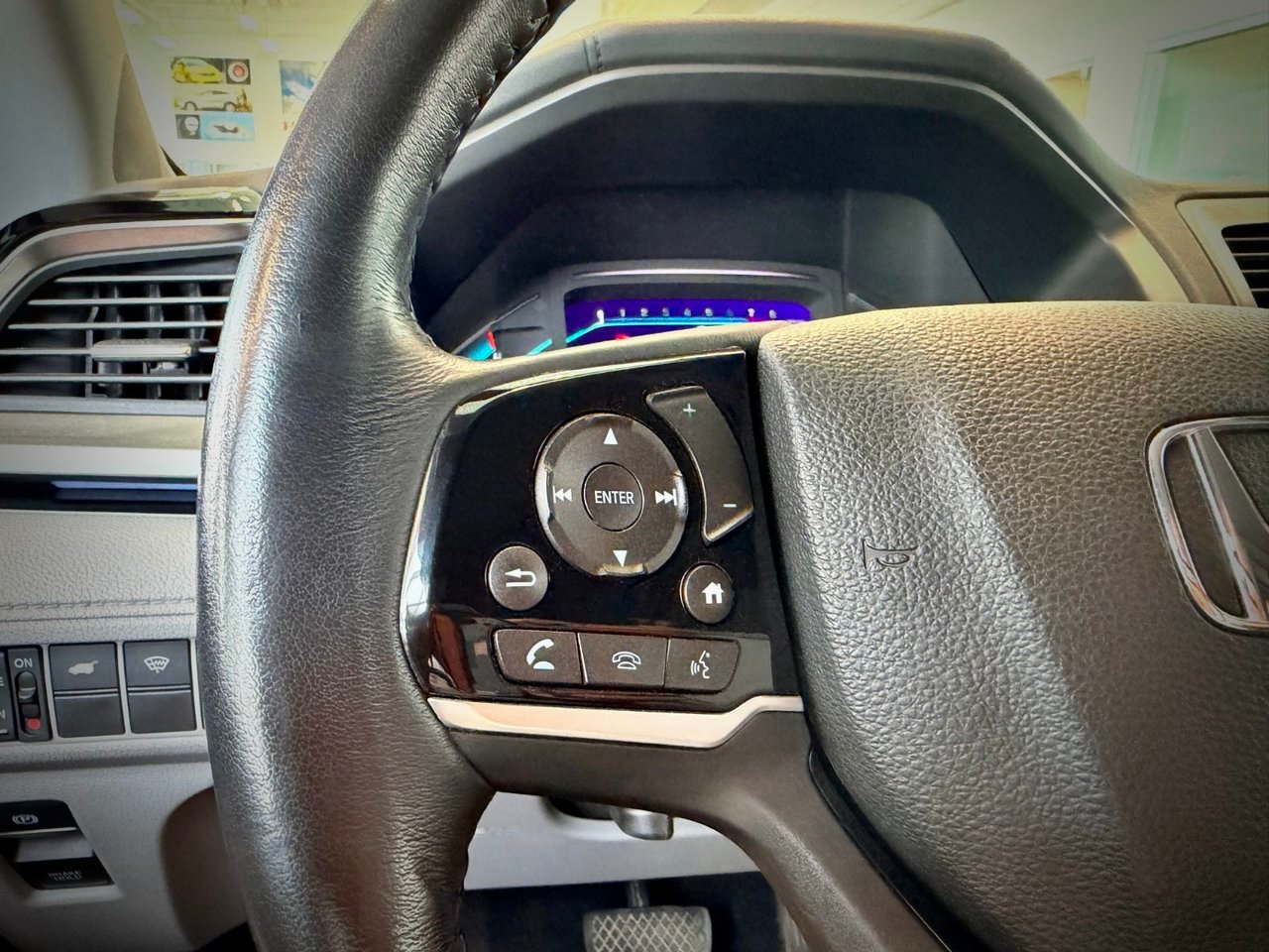 2019 Honda Odyssey Silver Notre-Dame-des-Prairies - photo #30
