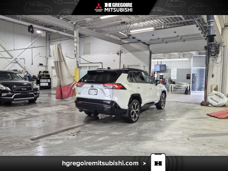 2023 Toyota RAV4 Prime White Laval - photo #8