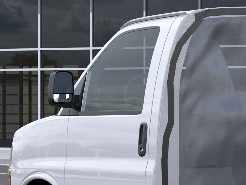 2026 CHEVROLET Express Commercial Cutaway 3500 fourgonnette 159 po SUMMIT WHITE Sherbrooke - photo #11