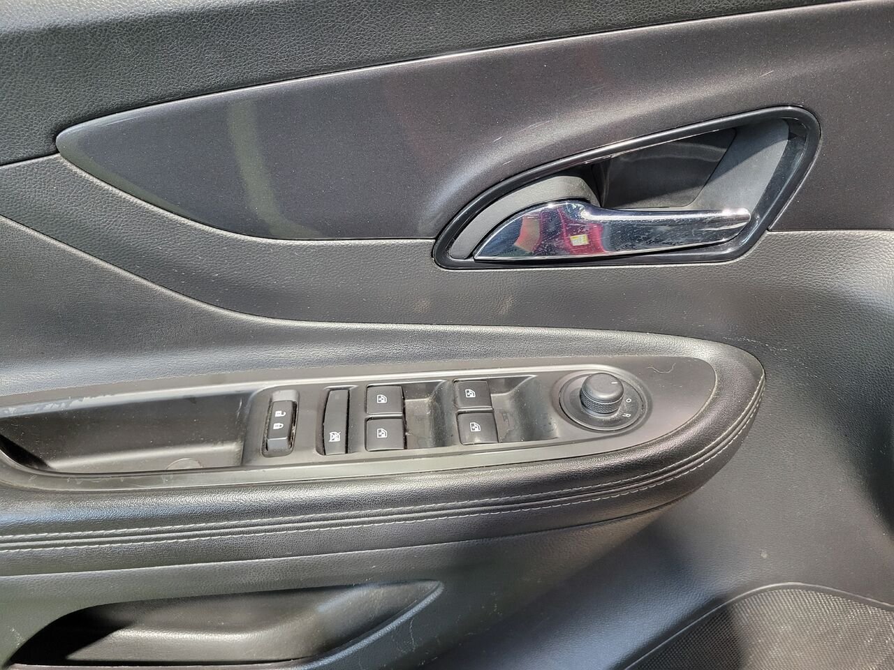 2019 Buick Encore Red  - photo #9