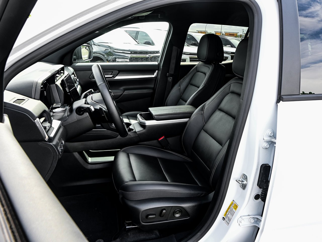 2026 GMC Terrain AWD 4dr Elevation White Sherwood Park - photo #15