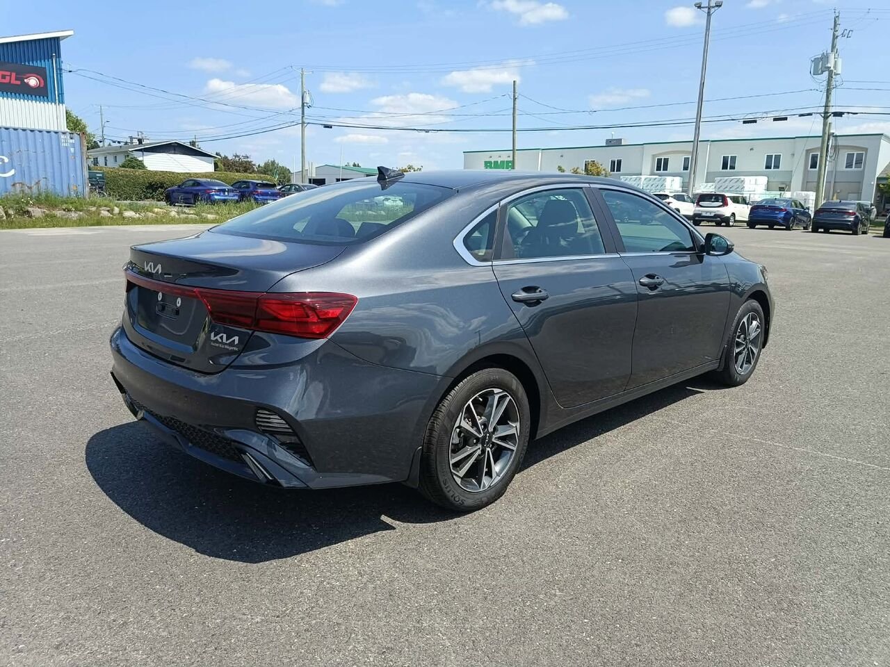 Kia Forte 2024 Gris Lac Mégantic - photo #4